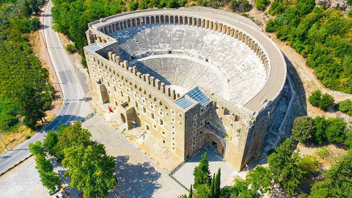 Aspendos Antik Tiyatrosu