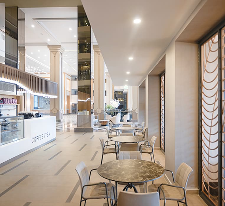 Cafe de Lago