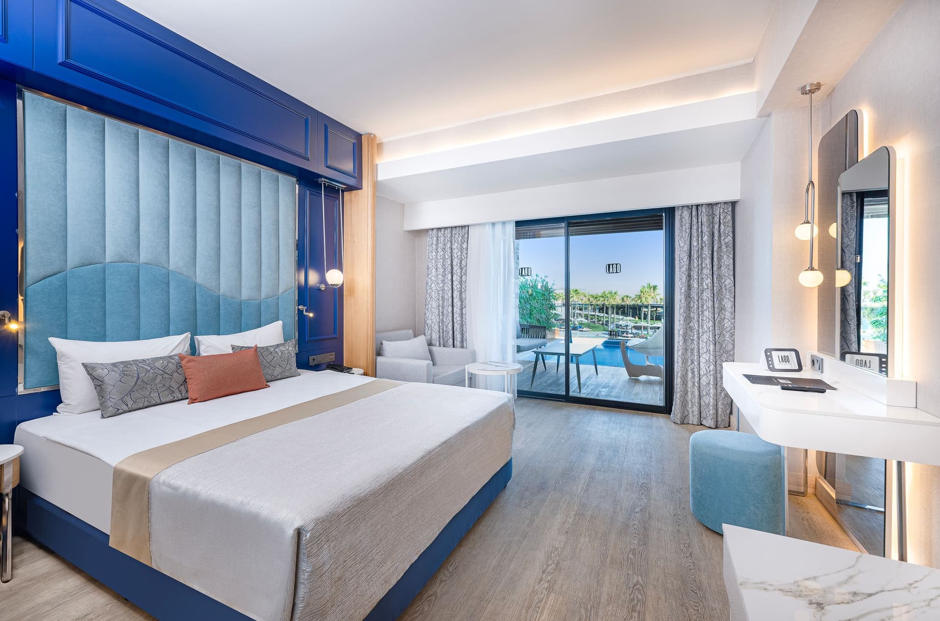 Lago Hotel